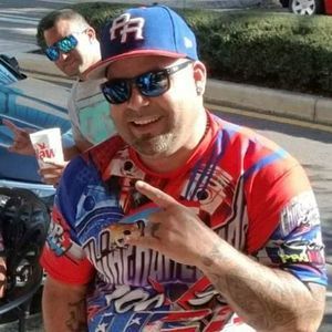 Meet your Posher, Jonathan